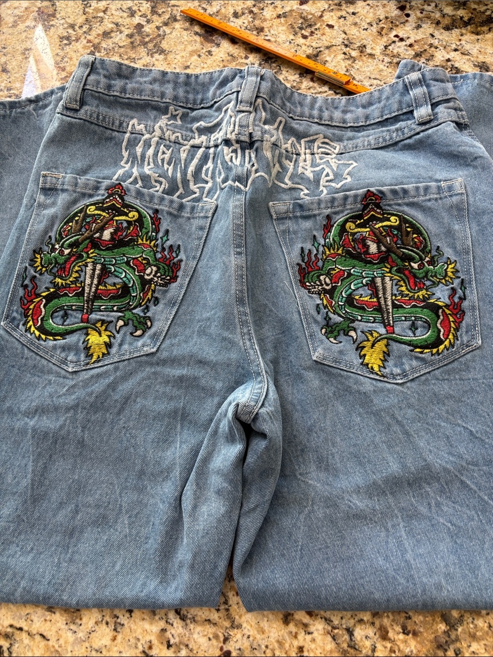 Relaxed Light Blue Men's Jeans with Embroidered Dragon Back Pockets